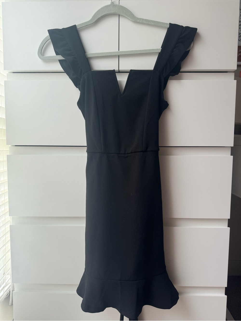 Moa Moa Black Ruffle-Trim V-Neck Midi Dress